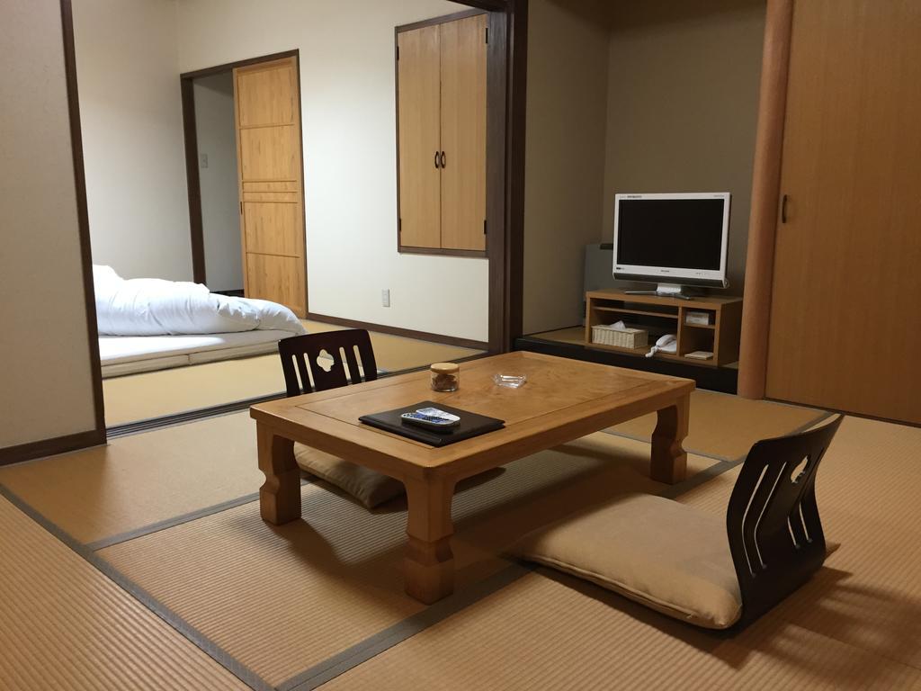 Yufuin Tsubaki Hotel Quarto foto